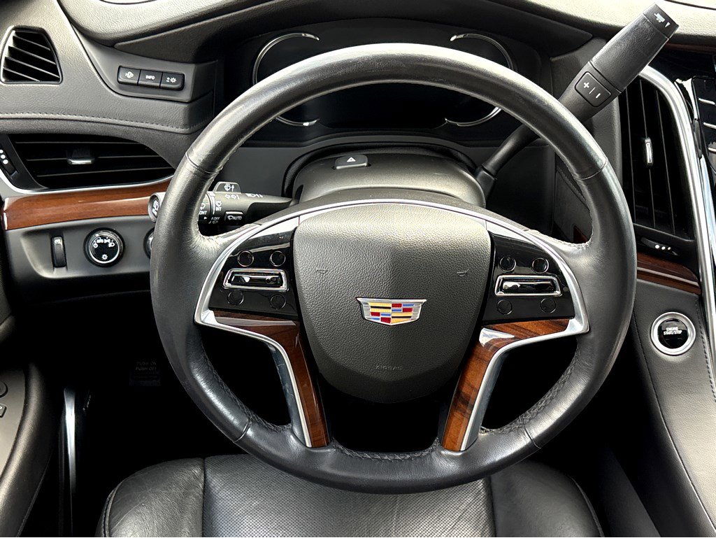 Used 2020 Cadillac Escalade Luxury image 17