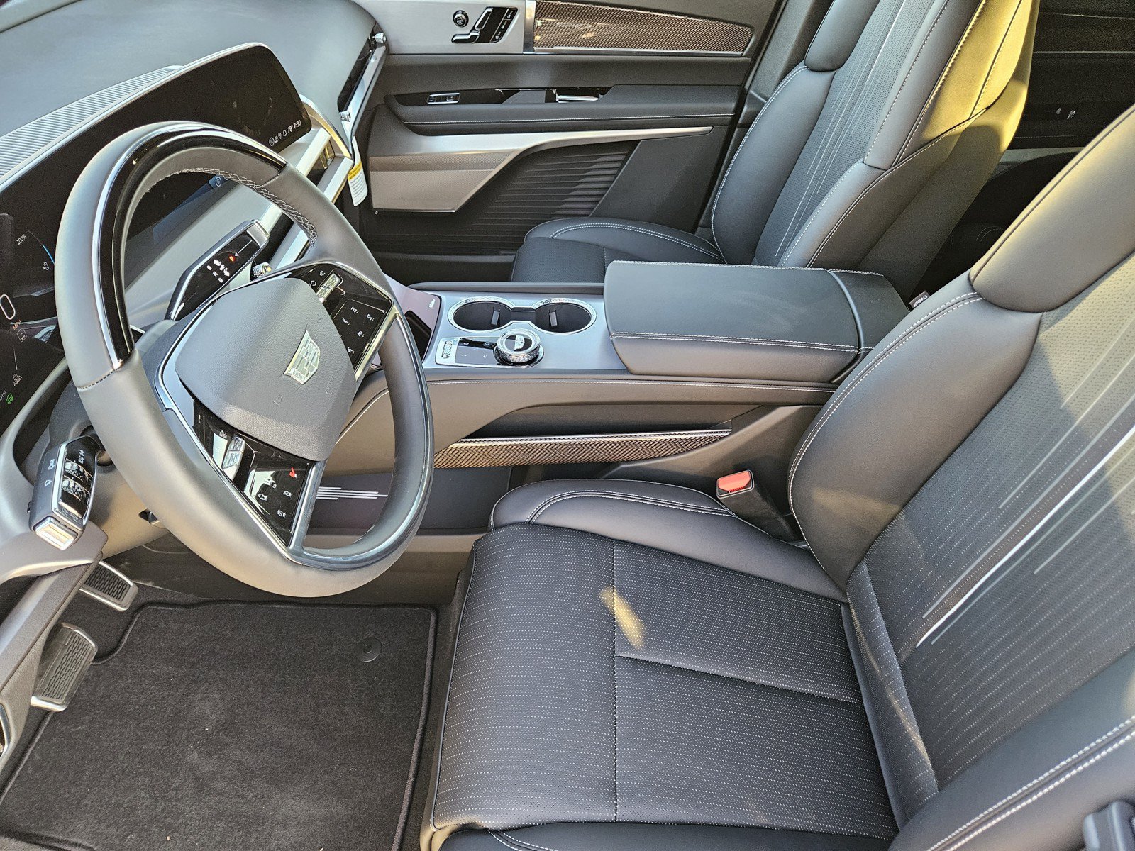 New 2027 Cadillac Vistiq Sport AWD/4WD image 9
