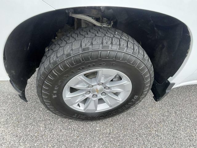 Used 2023 Chevrolet Silverado 1500 W/T w/ Trailering Package AWD/4WD image 11