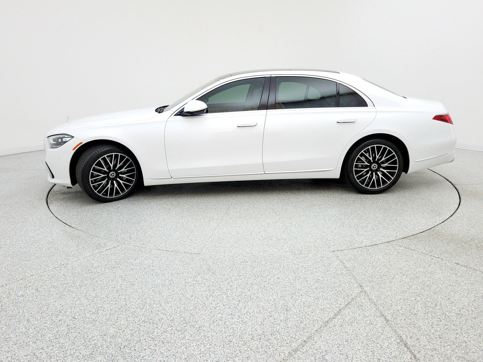 Certified 2024 Mercedes-Benz S 580 4MATIC Sedan image 8