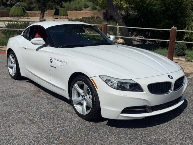 Used 2012 BMW Z4 sDrive28i RWD image 2