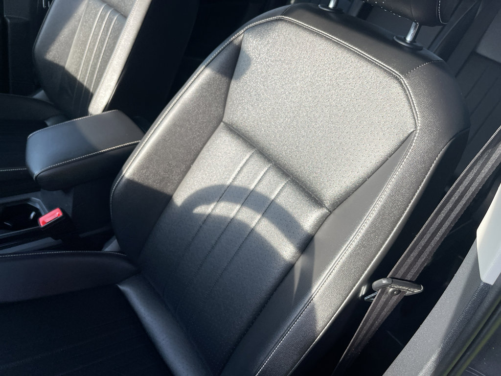 Used 2022 Volkswagen Tiguan SE image 19