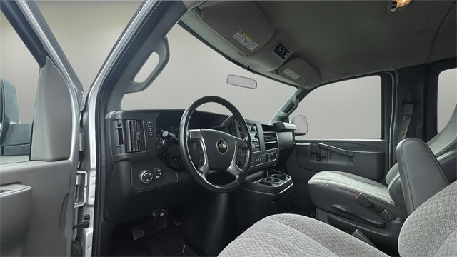Used 2019 Chevrolet Express 3500 LS image 17
