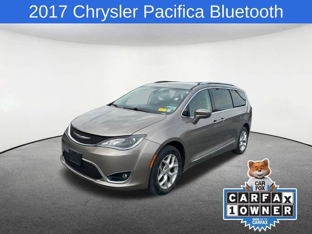 Used 2017 Chrysler Pacifica Touring-L Plus w/ Tire & Wheel Group image 1