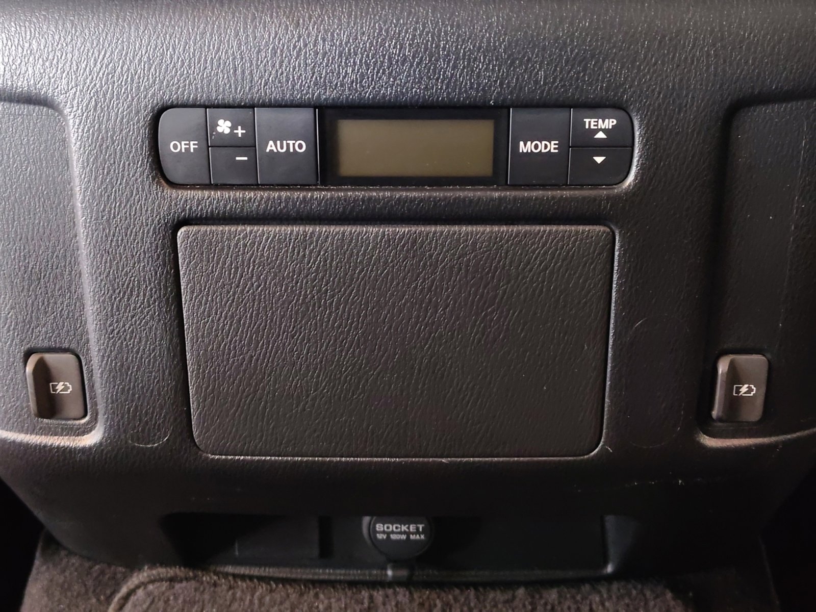 Used 2019 Nissan Armada SV w/ Driver Package RWD image 34