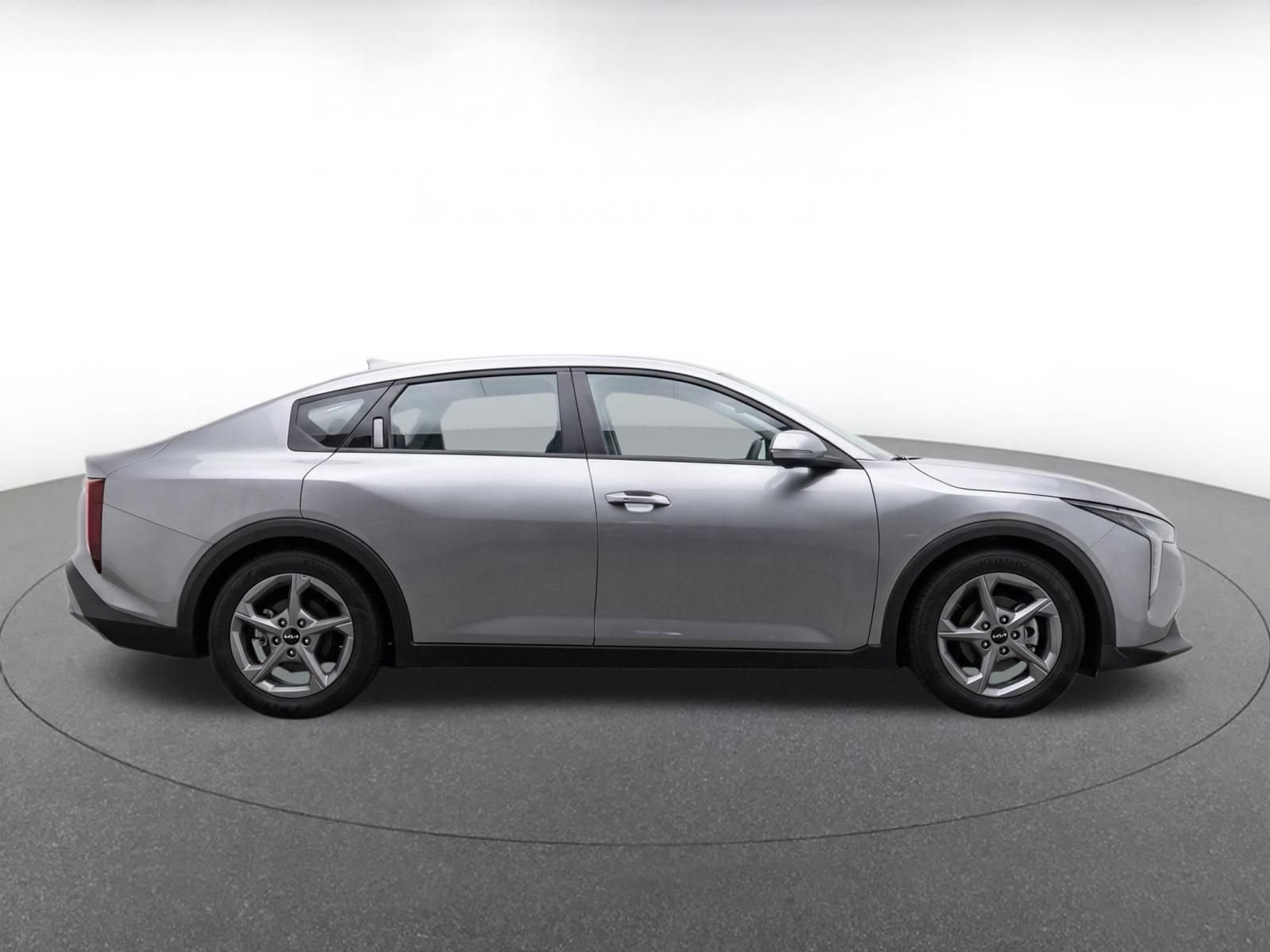 Used 2025 Kia K4 FWD image 9