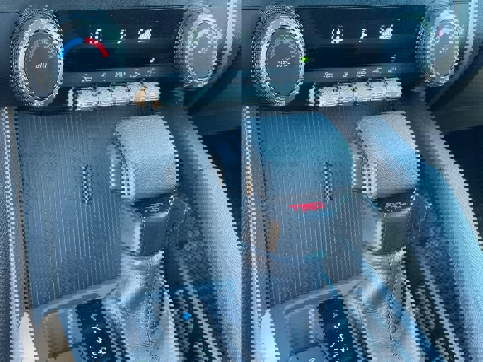 Used 2025 Toyota Tacoma TRD Off-Road AWD/4WD image 26