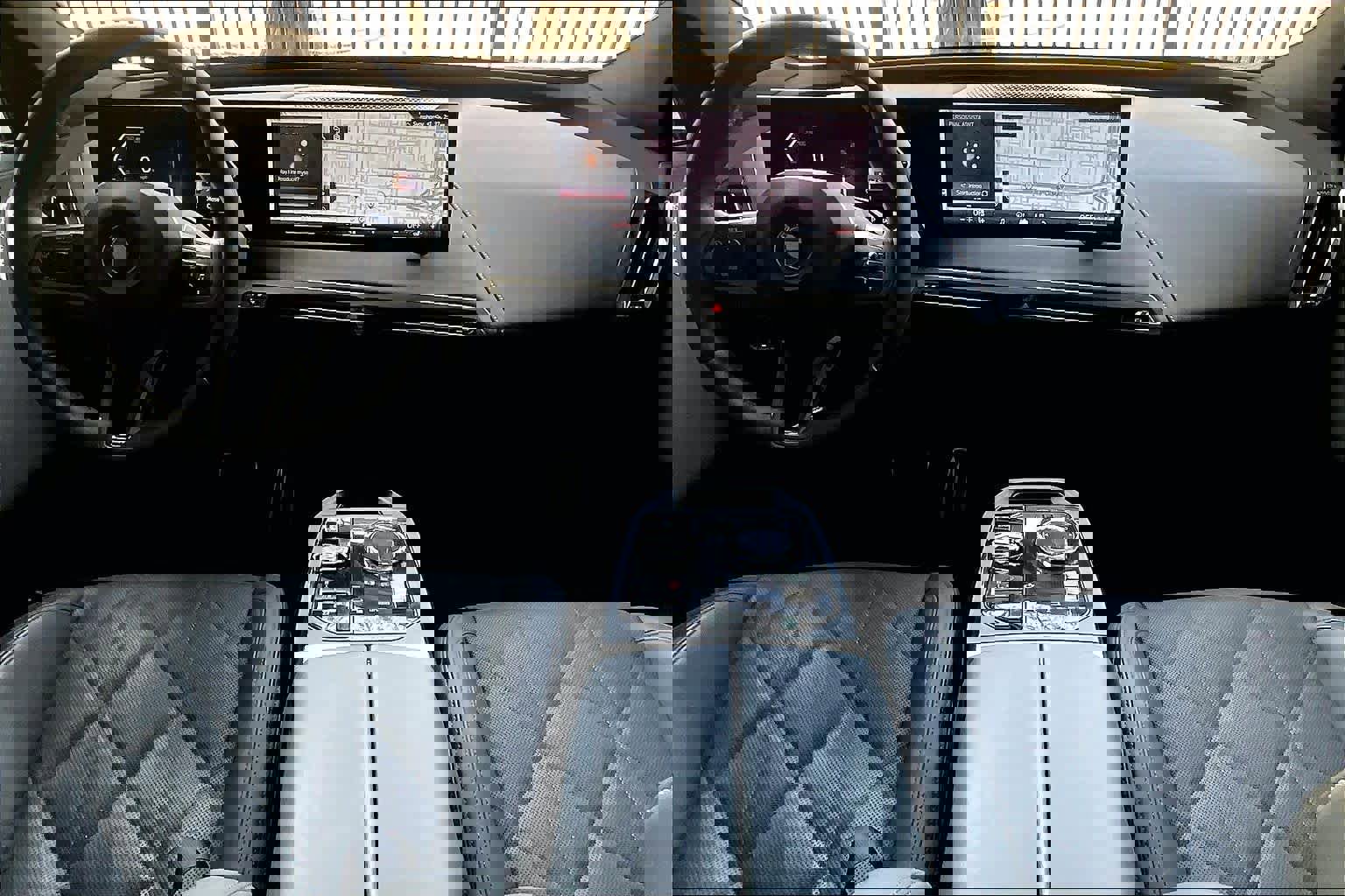 Used 2026 BMW iX xDrive45 image 15