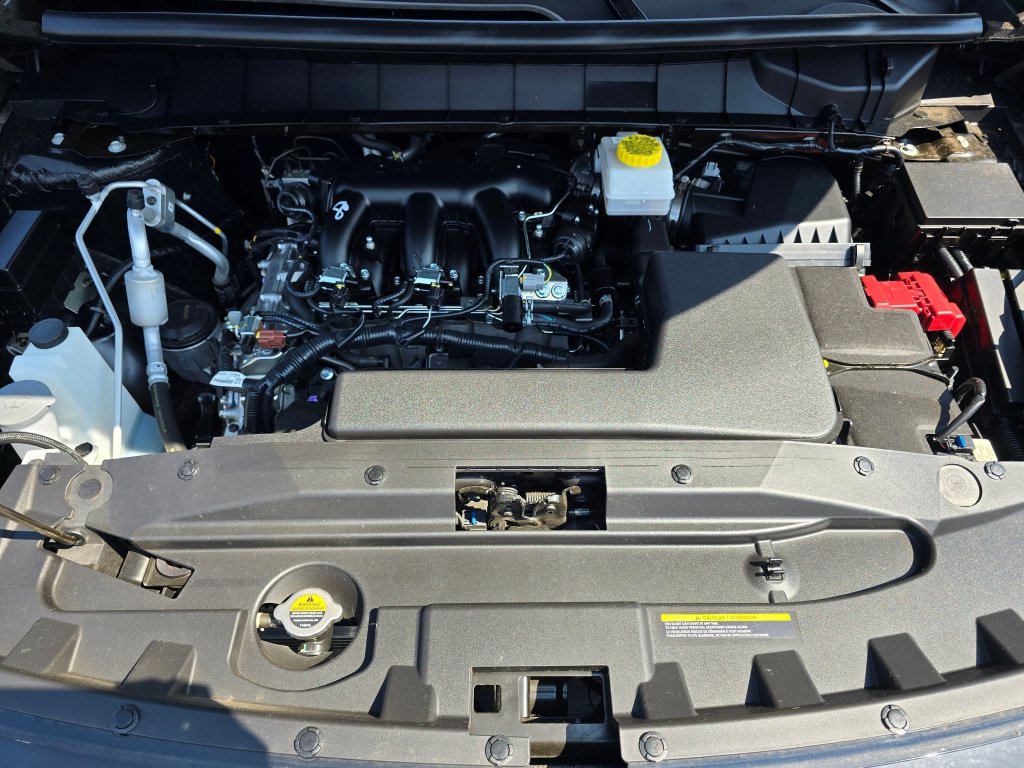 Used 2025 Nissan Pathfinder SL AWD/4WD image 10