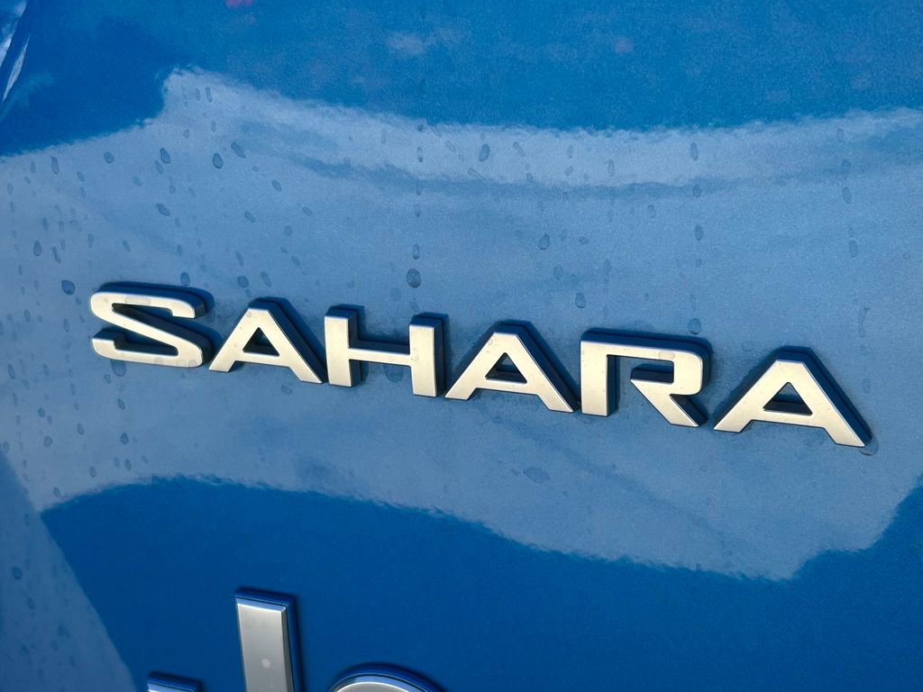 Used 2023 Jeep Wrangler Unlimited Sahara w/ Cold Weather Group image 17