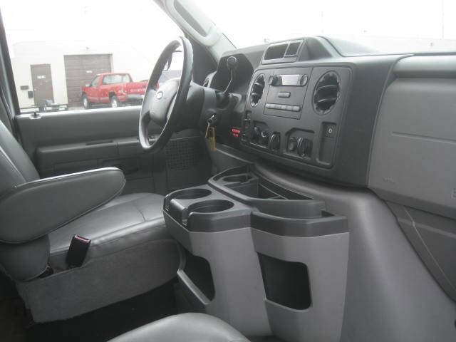 Used 2013 Ford E-350 and Econoline 350 Extended Super Duty w/ PWR Group image 24