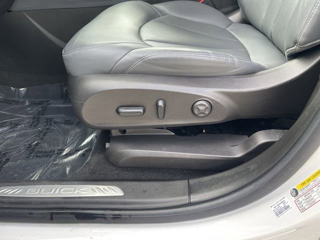 Certified 2019 Buick Envision Essence image 16