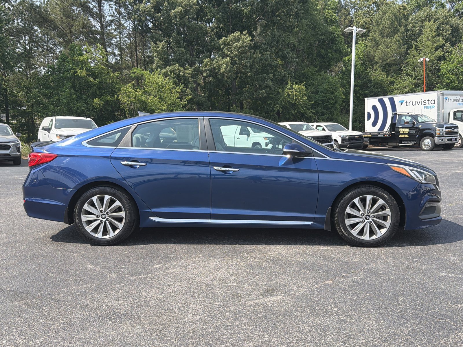 Used 2017 Hyundai Sonata Sport w/ Value Edition Package 02 FWD image 13