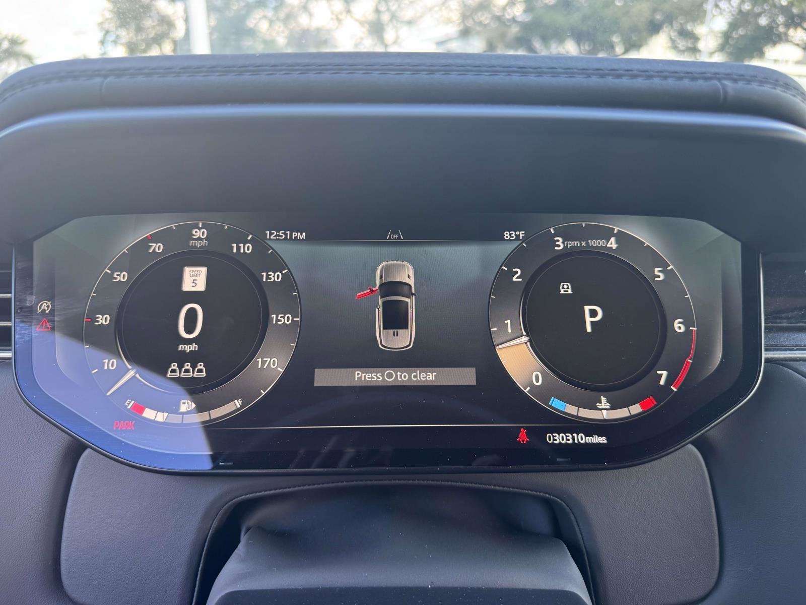 Used 2024 Land Rover Range Rover Sport Dynamic SE image 31