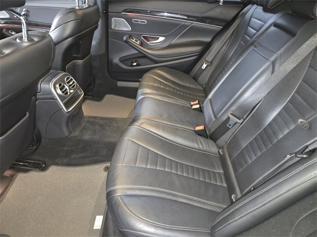 Used 2020 Mercedes-Benz S 560 Sedan image 16