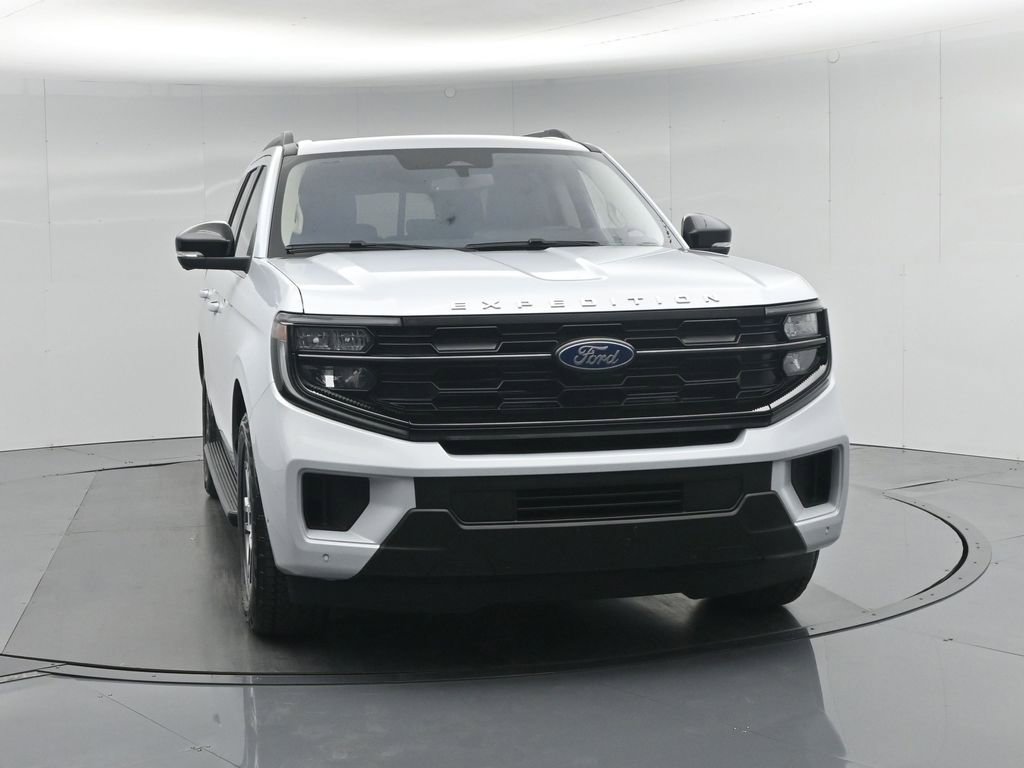 Used 2025 Ford Expedition Active AWD/4WD image 61