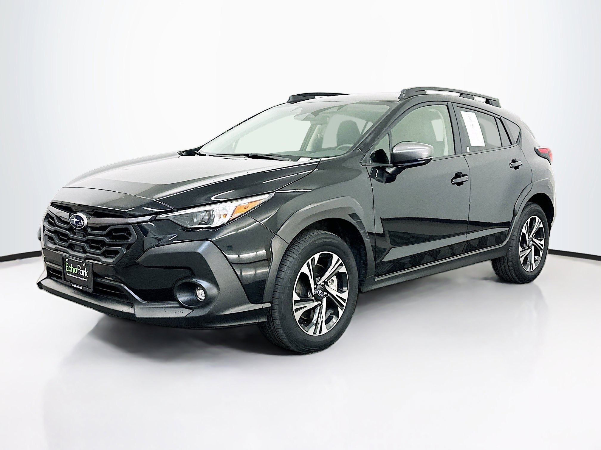 Used 2025 Subaru Crosstrek 2.0i Premium image 3