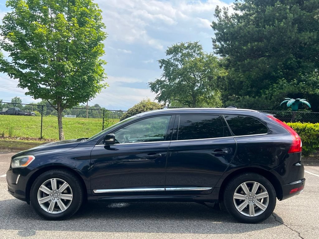 Used 2016 Volvo XC60 T6 Platinum w/ Climate Package AWD/4WD image 2