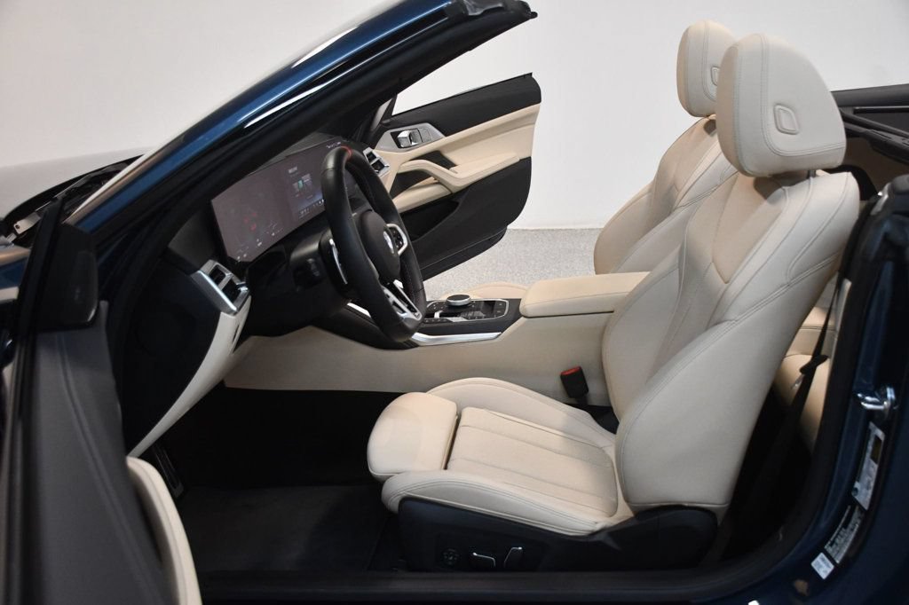 Used 2025 BMW M440i Convertible w/ Premium Package RWD image 33