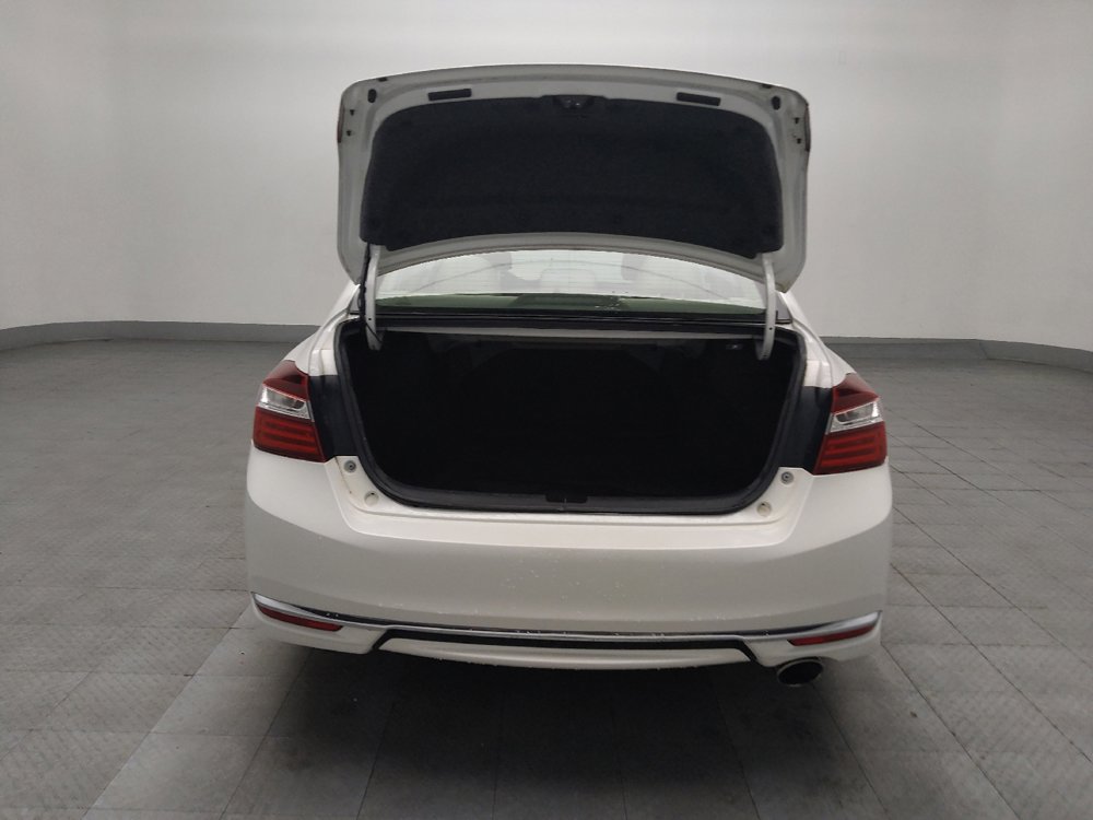 Used 2017 Honda Accord LX image 29