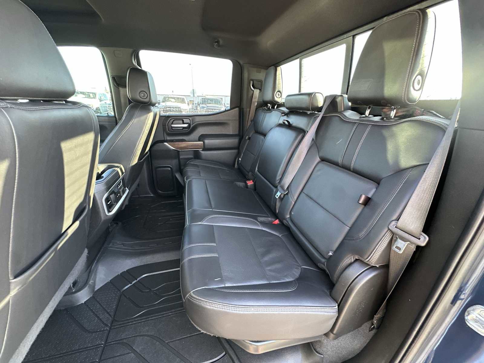 Used 2021 Chevrolet Silverado 1500 High Country w/ Technology Package image 23