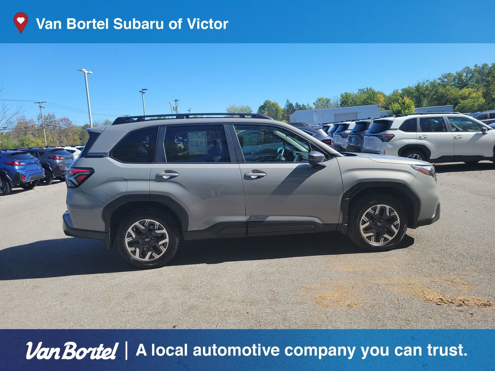 Used 2025 Subaru Forester Premium image 6