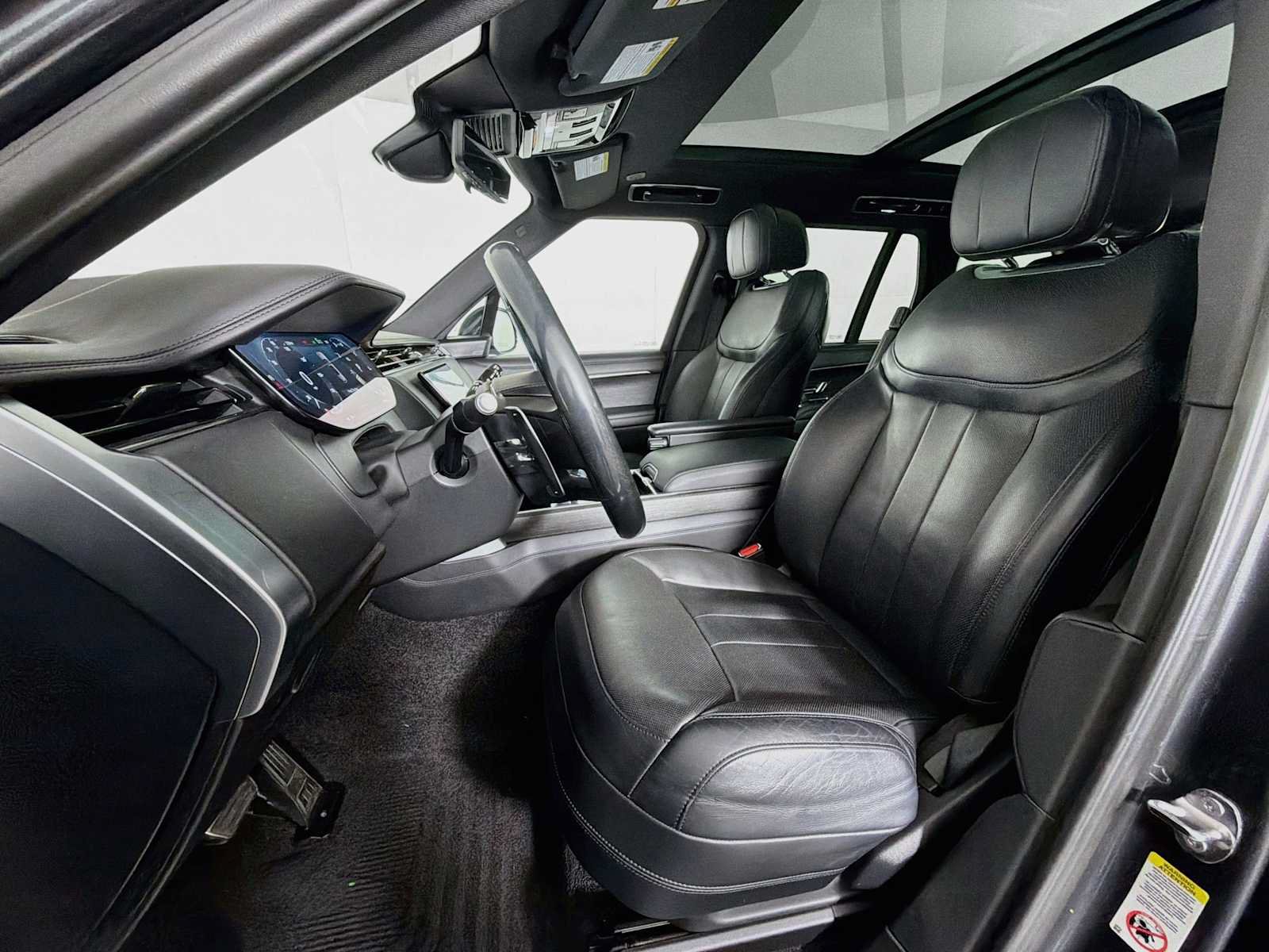 Used 2023 Land Rover Range Rover SE AWD/4WD image 11