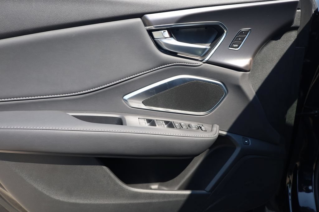 New 2026 Acura RDX SH-AWD image 10