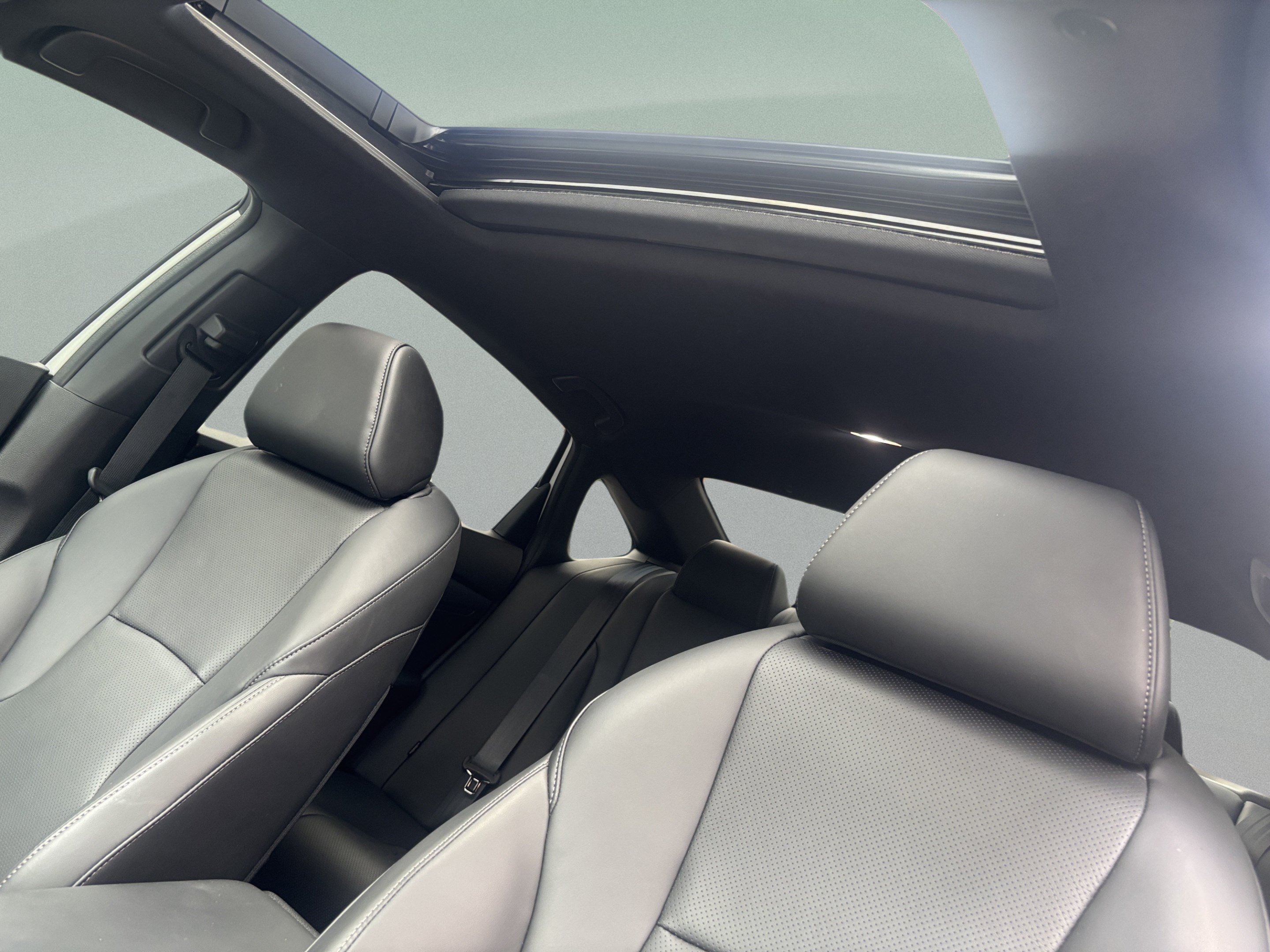 Used 2025 Honda Accord Sport image 17