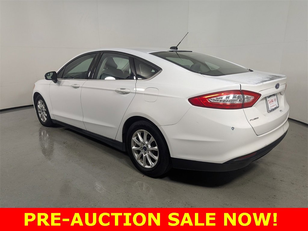 Used 2015 Ford Fusion S image 5