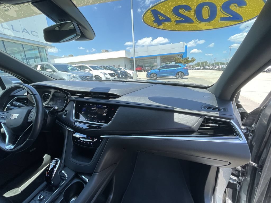 Certified 2024 Cadillac XT6 Luxury FWD image 29