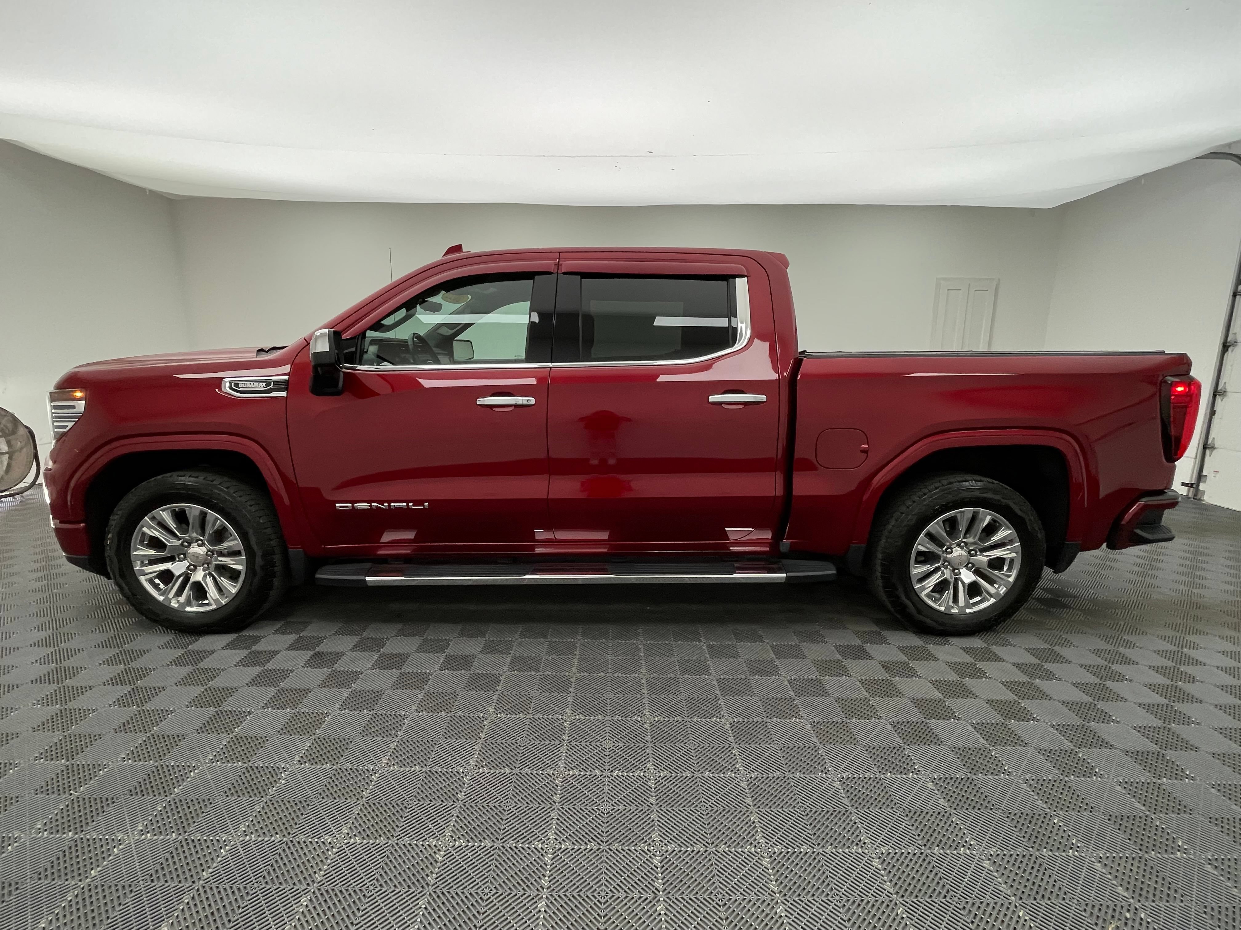 Used 2022 GMC Sierra 1500 Denali w/ Technology Package AWD/4WD image 13