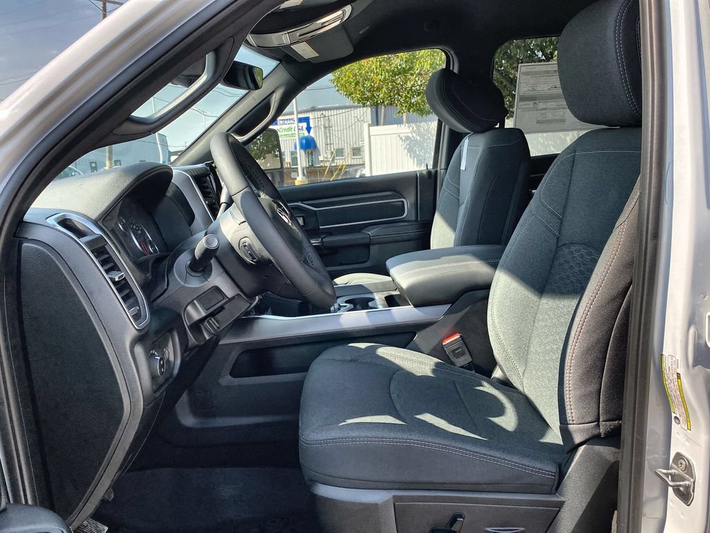 New 2025 RAM 2500 Big Horn AWD/4WD image 14