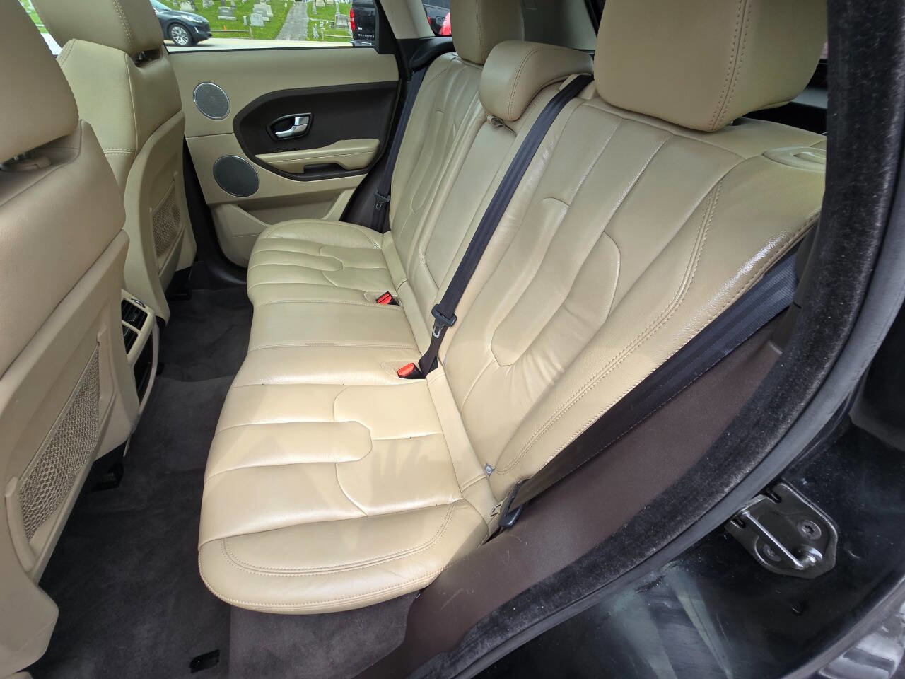 Used 2014 Land Rover Range Rover Evoque Pure Premium image 22