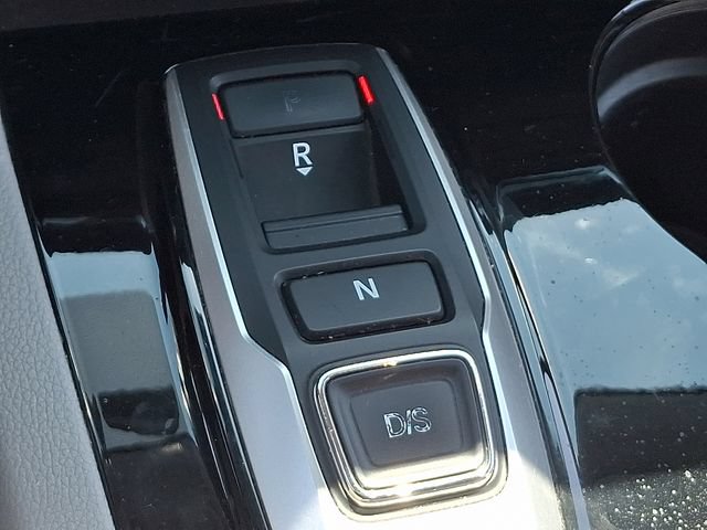 Used 2016 Honda Pilot Touring image 11