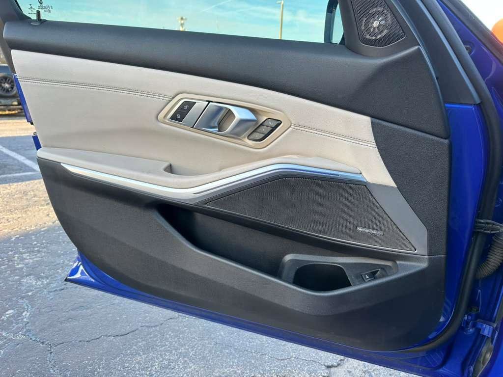 Used 2020 BMW 330i 330i w/ M Sport Package image 16