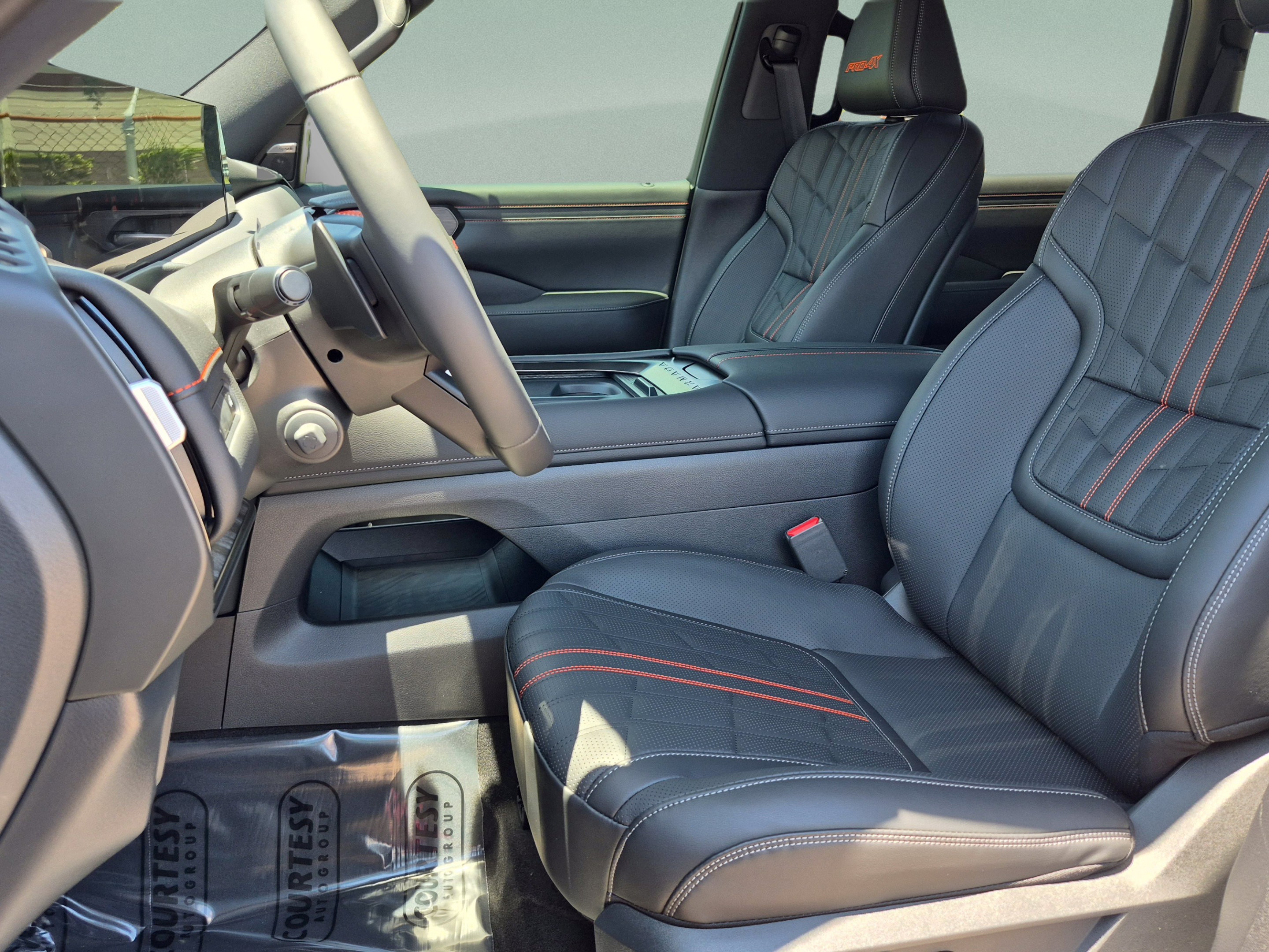 New 2026 Nissan Armada PRO-4X w/ Captain's Chari Seat Package AWD/4WD image 21