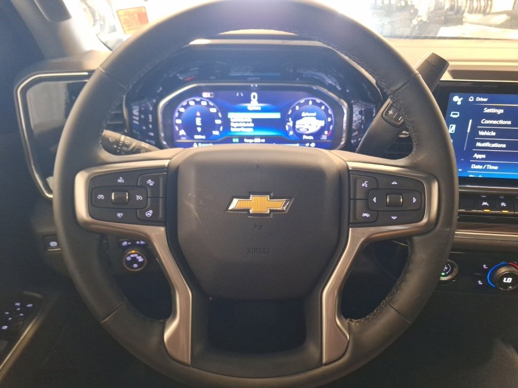 Used 2024 Chevrolet Silverado 1500 LT image 8