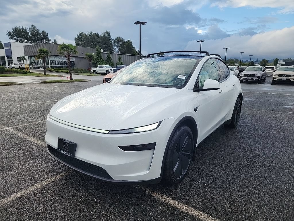 Used 2026 Tesla Model Y 2WD video 1