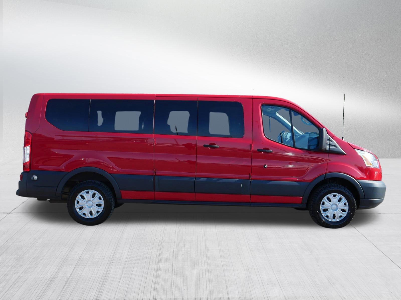 Used 2015 Ford Transit 350 XLT image 8