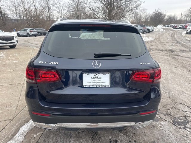 Used 2021 Mercedes-Benz GLC 300 4MATIC image 4