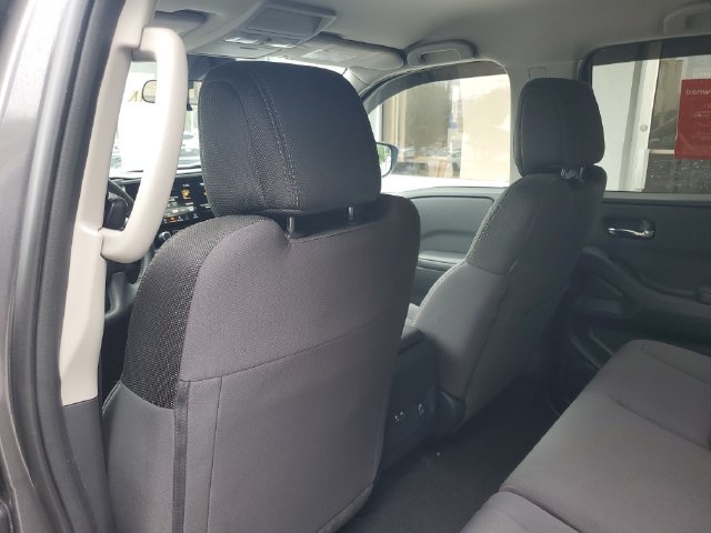Certified 2025 Nissan Frontier SV w/ SV Convenience Package RWD image 29
