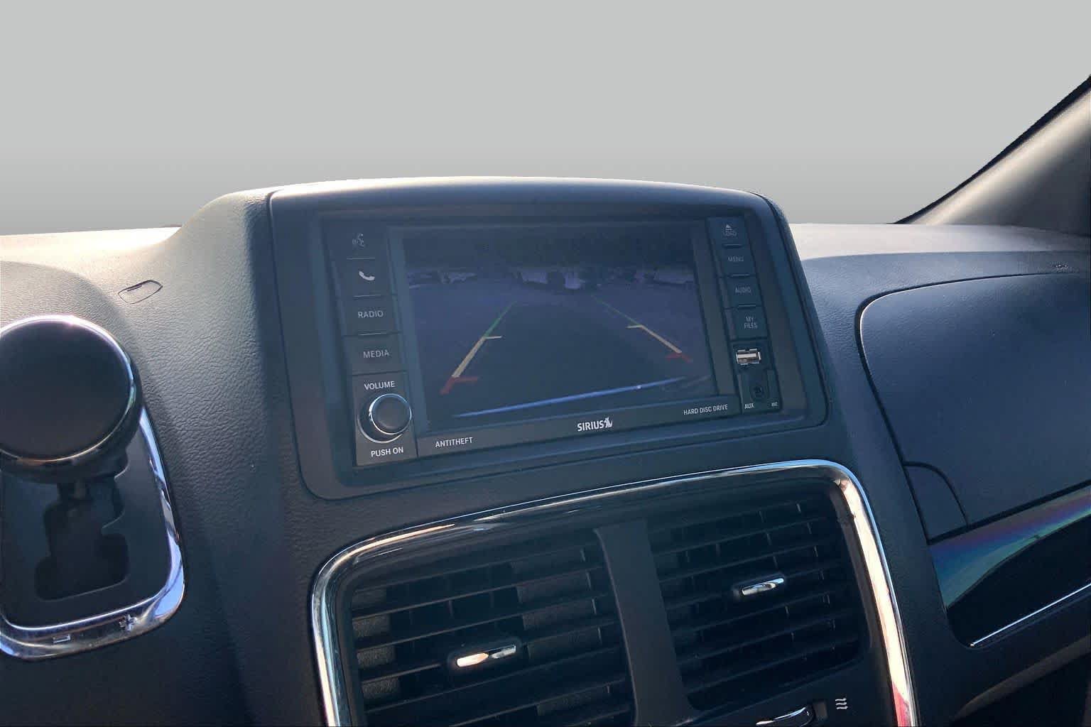 Used 2019 Dodge Grand Caravan SXT FWD image 27
