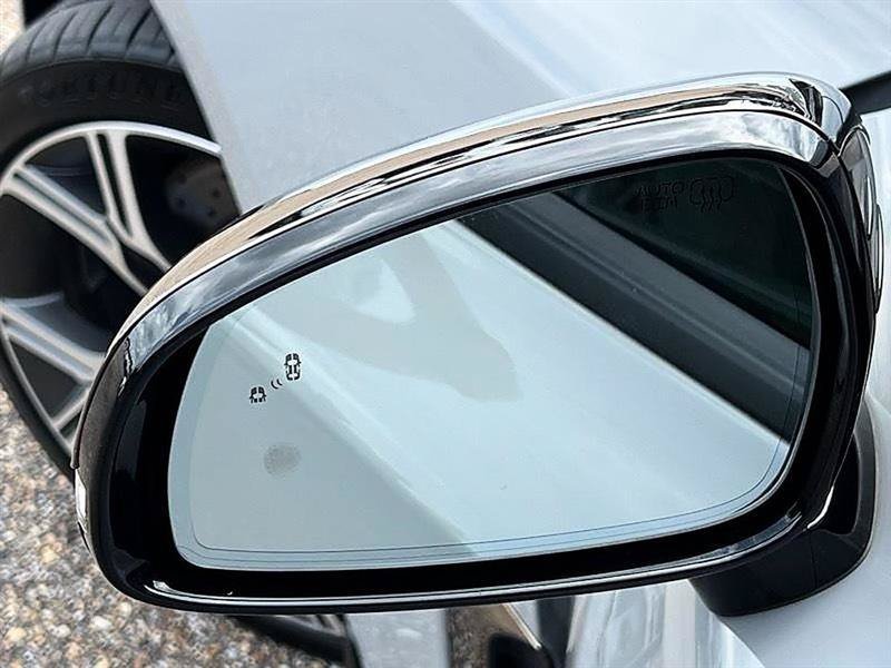 Used 2021 Kia Stinger GT2 RWD image 11