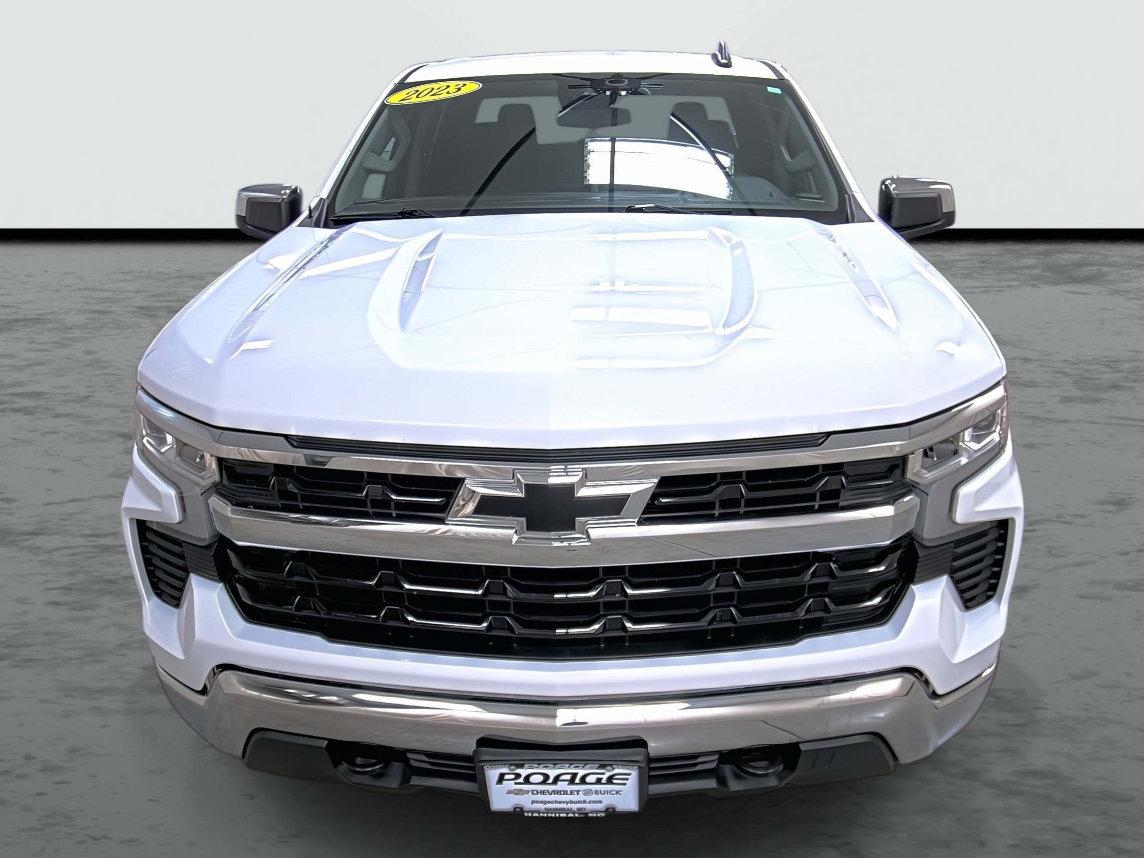 Used 2023 Chevrolet Silverado 1500 LT AWD/4WD image 6