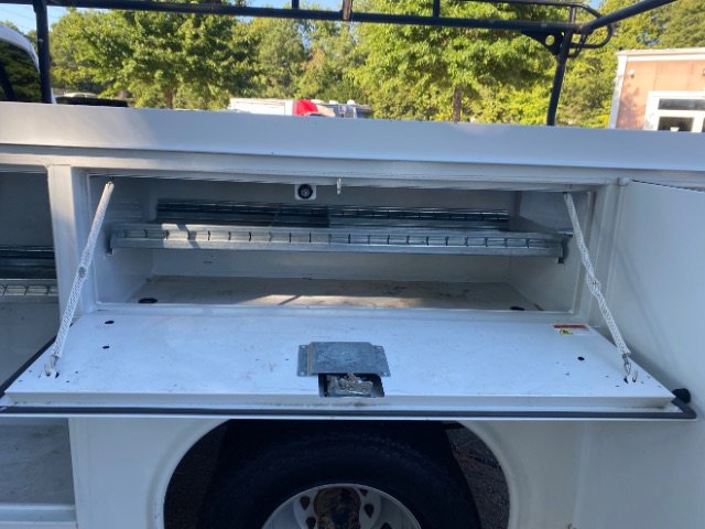 Used 2011 Ford F350 XL image 9