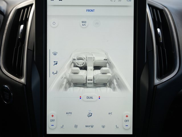 Used 2023 Ford Edge SEL image 21