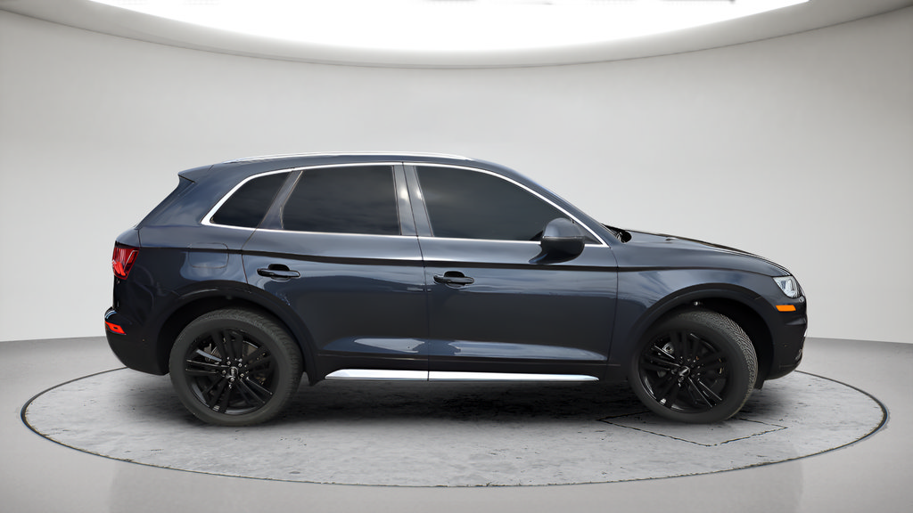 Used 2020 Audi Q5 Prestige AWD/4WD image 2