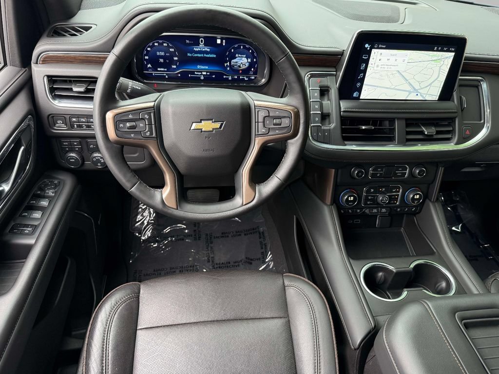 Used 2023 Chevrolet Suburban High Country w/ Premium Package 2 AWD/4WD image 4