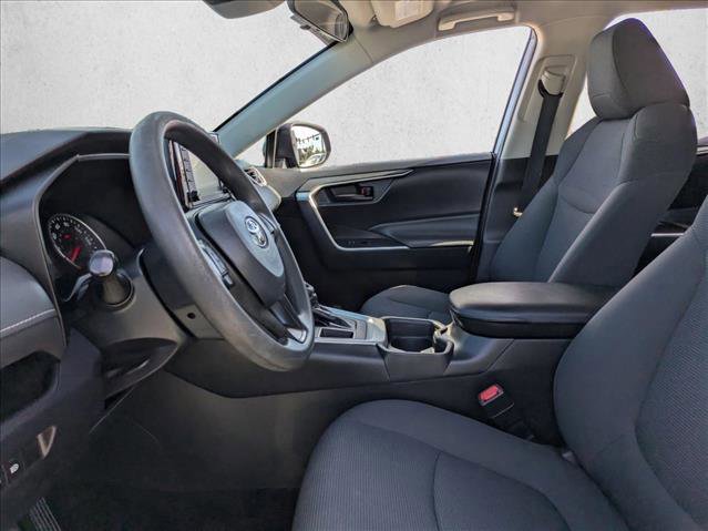 Used 2020 Toyota RAV4 LE image 15